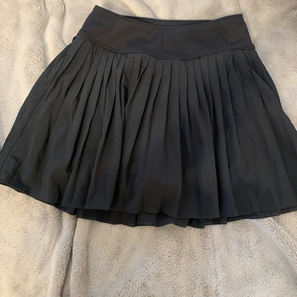 Elegant Black Pleated Skirt